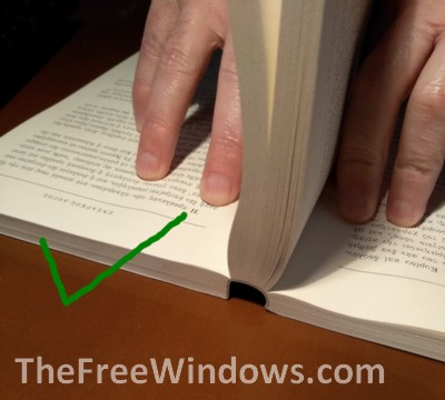 How you should open your paperbacks to avoid curved covers